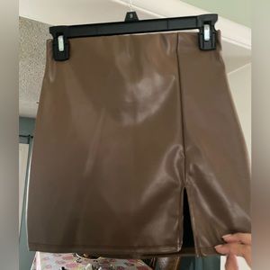 Patent leather brown skirt